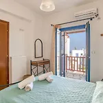 Cycladic Two Bedrooms House With Shared Pool アパート *