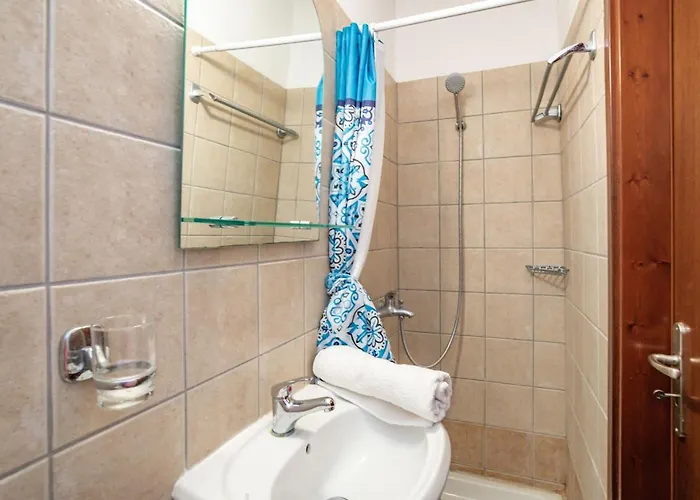 Cycladic Two Bedrooms House With Shared Pool Aspro Chorio