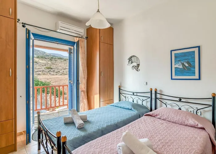 Cycladic Two Bedrooms House With Shared Pool