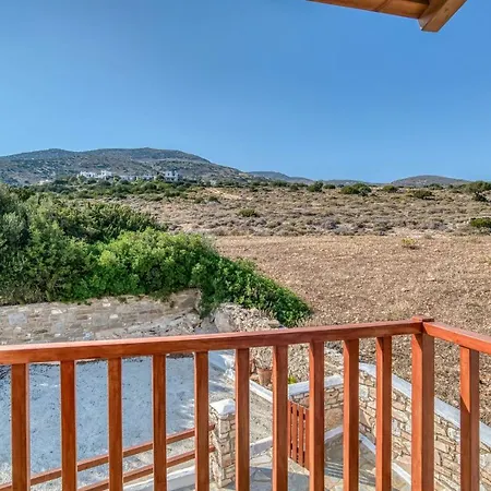 Апартаменты Cycladic Two Bedrooms House With Shared Pool *