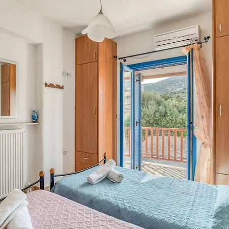 Cycladic Two Bedrooms House With Shared Pool * Aspro Chorio