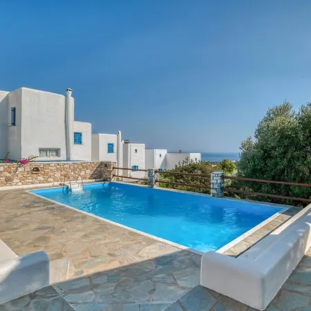 Cycladic Two Bedrooms House With Shared Pool Апартаменты