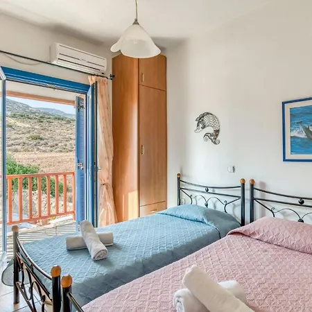 Cycladic Two Bedrooms House With Shared Pool