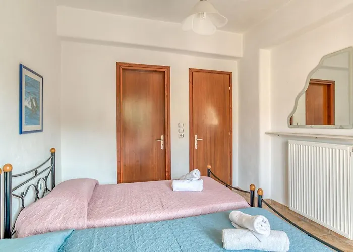 Cycladic Two Bedrooms House With Shared Pool